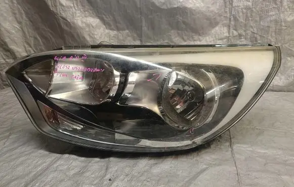 KIA Rio Headlight/headlamp 92101-1WXXX