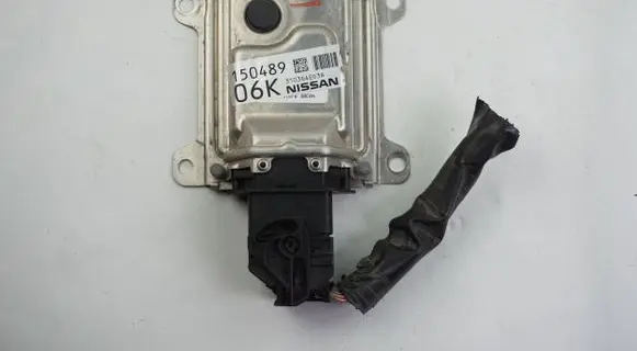 Nissan Qashqai Engine control unit/module 310364ED3A