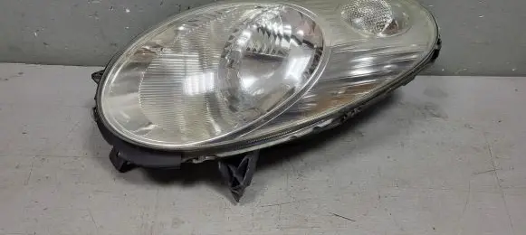 Nissan Micra Headlight/headlamp 26060AX700