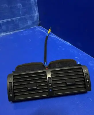 BMW 3 E46 Dash center air vent grill 8361896 8370741