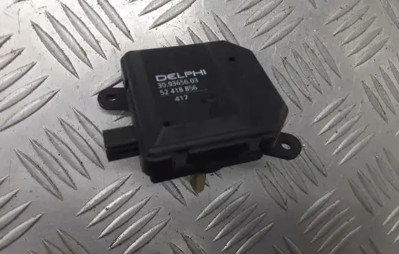 Opel Astra H Central body control module 52418856