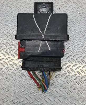 Citroen C3 Glow plug pre-heat relay 240107