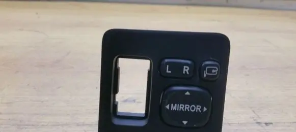 Lexus RX 300 Wing mirror switch 183575