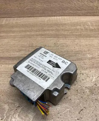 Opel Vectra B Airbag control unit/module 09229037 1923594