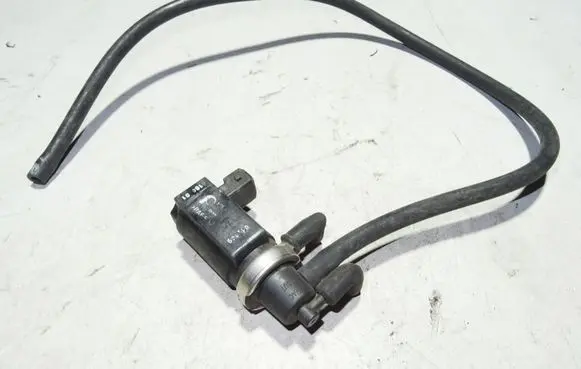 Audi A6 S6 C5 4B Turbo solenoid valve 059906627