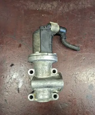 Opel Vectra C EGR valve 55215031