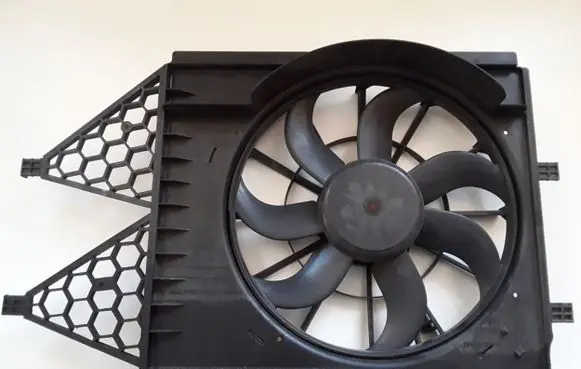 Seat Ibiza IV (6J,6P) Radiator cooling fan shroud 6R0121207