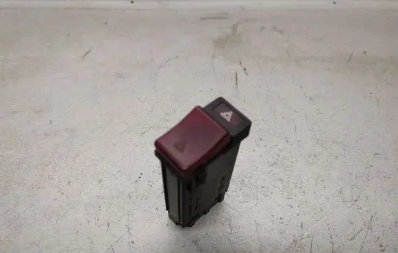 Volvo 850 Hazard light switch 6806356