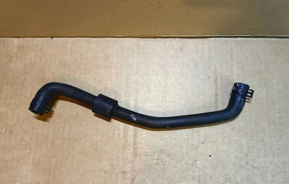 Volkswagen Golf VIII Engine coolant pipe/hose 3Q0121109A