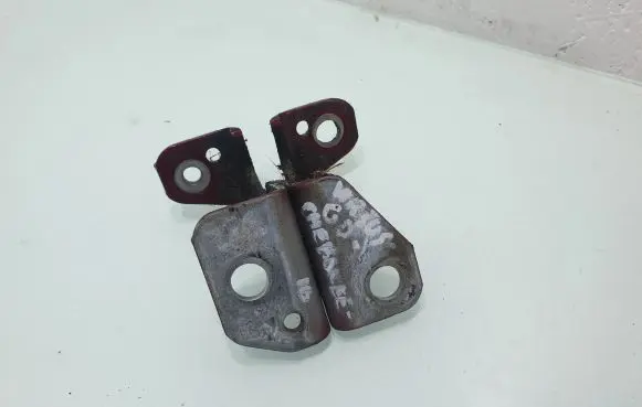 Jeep Grand Cherokee Rear door upper hinge