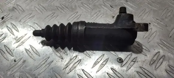 Audi 80 90 B3 Clutch master cylinder 56548