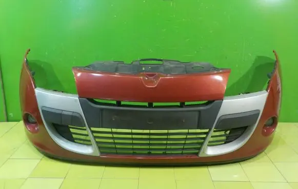 Renault Megane III Front bumper PRZOD XP176