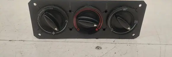 Audi A4 S4 B5 8D Climate control unit 8D1819045