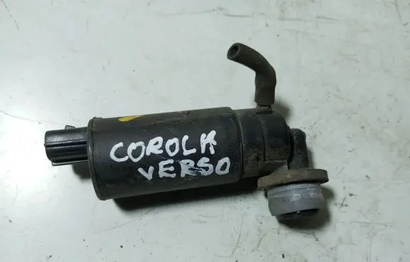 Toyota Corolla Verso E110 Windscreen/windshield washer pump