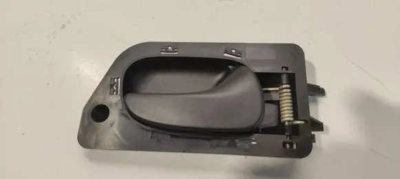 Renault Laguna I Front door interior handle 7700823285 92000005