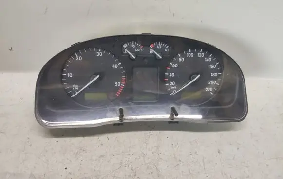 Volkswagen PASSAT B5 Speedometer (instrument cluster)