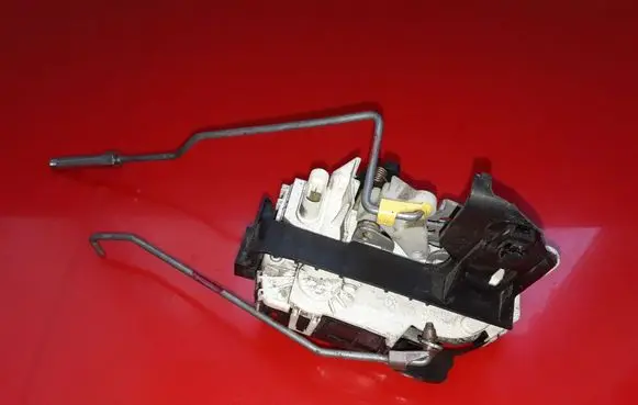Dodge Caliber Front door lock P04589416AE