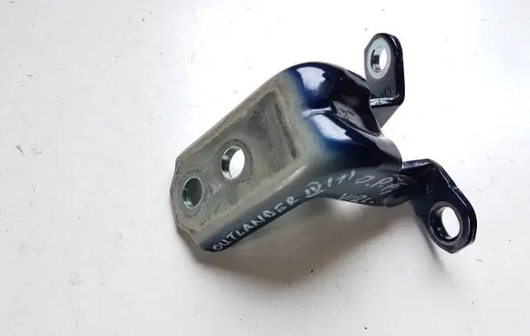 Mitsubishi Outlander IV Front door upper hinge 5702A314