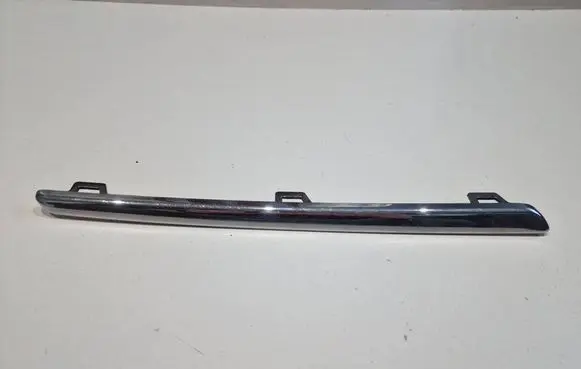 Renault Twingo III Front bumper upper radiator grill 622566433R 623835258R