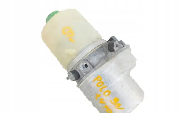 Volkswagen Polo IV 9N3 Power steering pump 6Q1423051CB