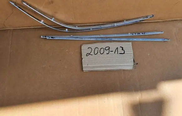 Mercedes-Benz E A207 Front bumper splitter molding A2078852021 A2078851921