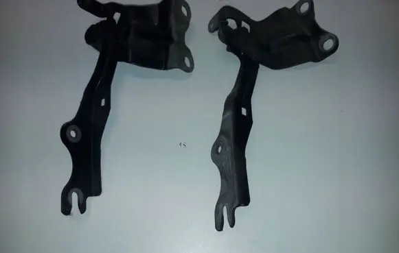Mazda 3 II Engine bonnet/hood hinges