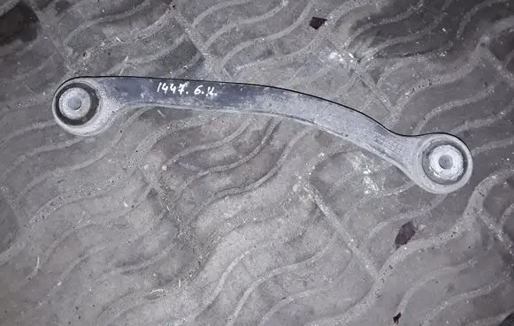 Mercedes-Benz CLS C219 Rear upper control arm/wishbone NOCODE