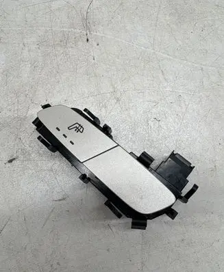 Mercedes-Benz GLC X253 C253 Seat heating switch A2139057502 SW133101 14797485