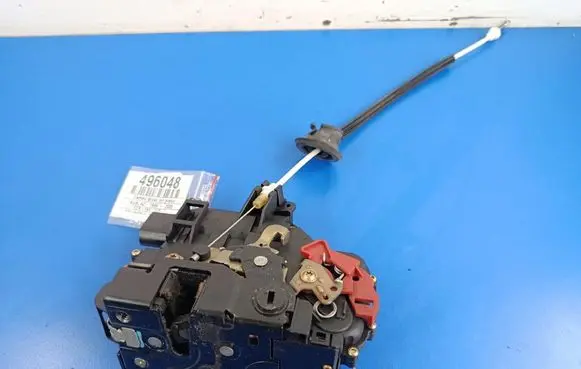 Audi A2 Rear door lock 8Z0839016D