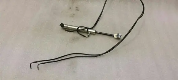 Mercedes-Benz SL R230 Convertible roof main ram cylinder A2308001272