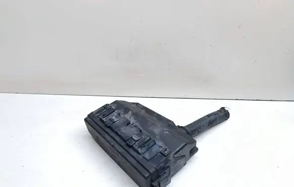 Nissan X-Trail T32 Fuse module 