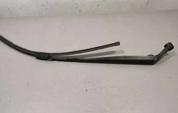 Toyota Verso Windshield/front glass wiper blade 