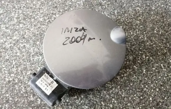 Seat Ibiza III (6L) Fuel tank cap 6L6809905G 6L0010311G