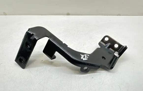 Jaguar XE Other engine bay part G4D39L456AC
