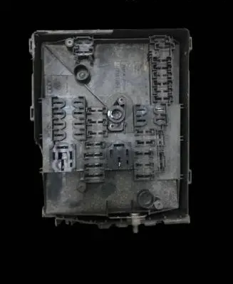 Volkswagen Caddy Fuse module 1K0937125A 0614288500E