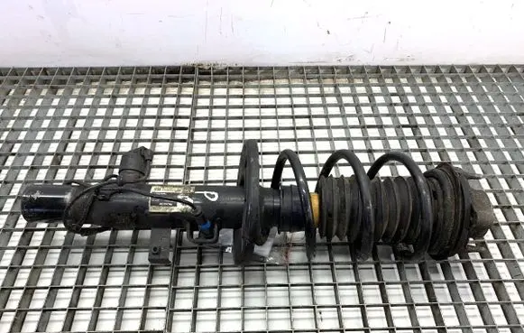 BMW X4 G02 Front shock absorber/damper 6887934