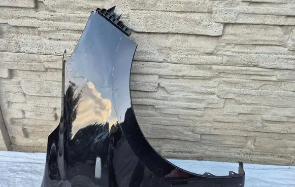 Mitsubishi Space Star Fender 