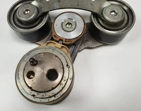Volvo V60 Timing belt tensioner 