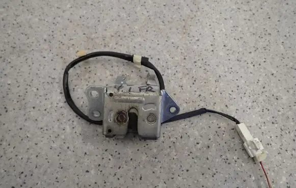 Toyota Yaris Tailgate/trunk/boot lock/catch/latch 