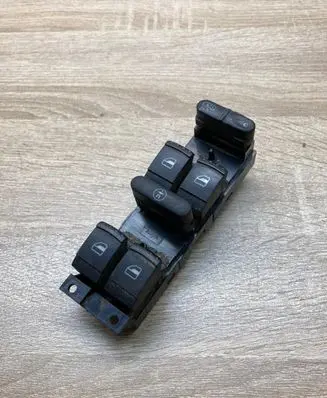 Volkswagen PASSAT B5.5 Electric window control switch 1J4959857