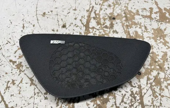 Volvo V60 Dash center speaker trim cover 31332798
