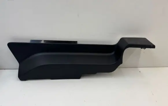 Volvo XC90 Rear seat side bottom trim 39829397