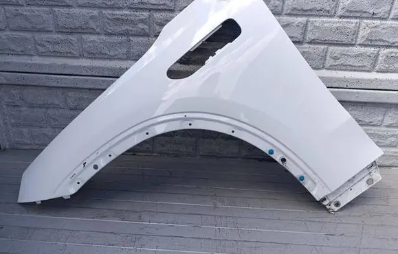 Mercedes-Benz EQE x294 Fender