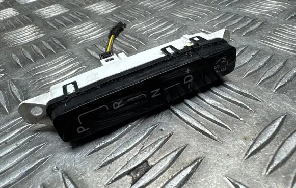 Mercedes-Benz SLK R172 Gear shift selector indicator A1722670388 24112014 DC00390300