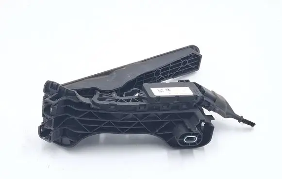Volkswagen Golf V Accelerator throttle pedal 1K1721503L