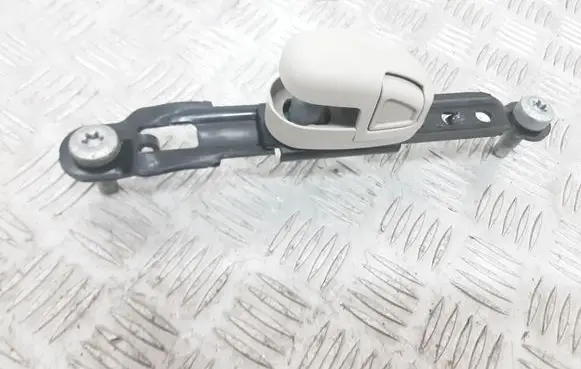 Chrysler Pacifica Seat belt adjustment rail 5LA64PD2AB
