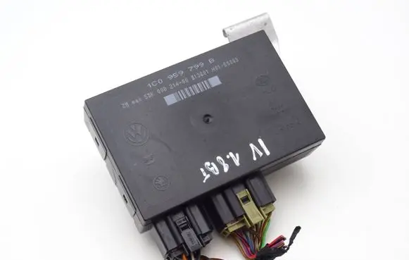 Volkswagen Golf IV Comfort/convenience module 1C0959799B