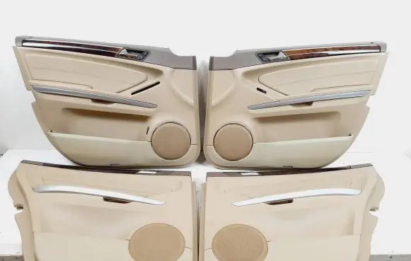 Mercedes-Benz GL X164 Front door card panel trim