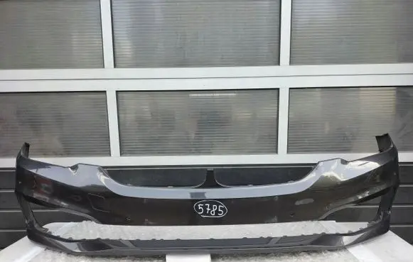 BMW 5 G30 G31 G38 Front bumper 7385336