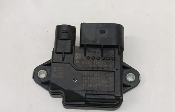 Mercedes-Benz E W213 Glow plug pre-heat relay A6549001300